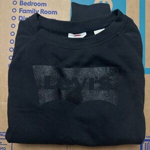 Levi's Black Logo Crewneck Sweatshirt. Size Medium Women
